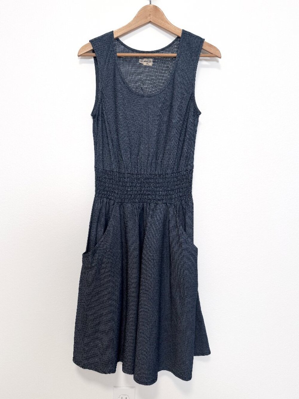 Bridge & Burn Blue Smocked Waist Dress with Pockets Size Small